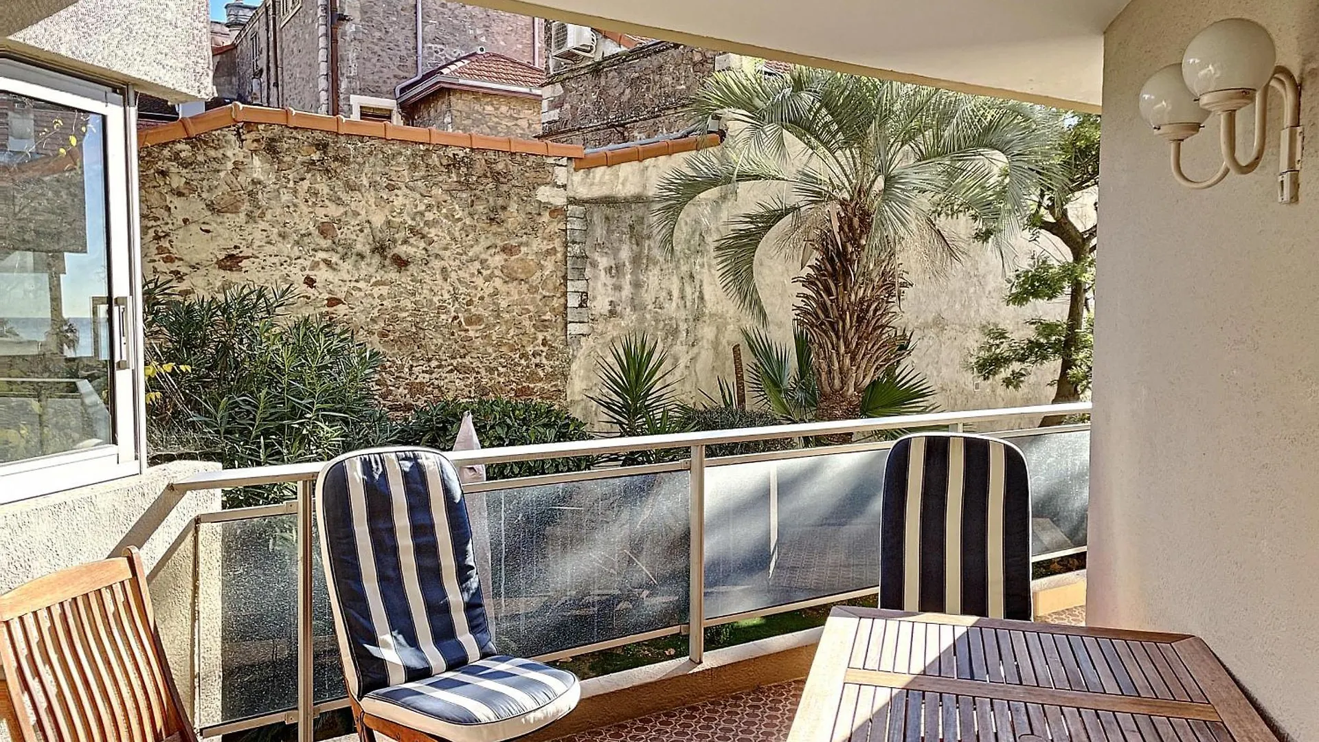 A Deux Pas Des Plages Du Midi 305L Cannes